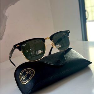 Matte Black Ray-Ban Club Master Unisex Glasses
